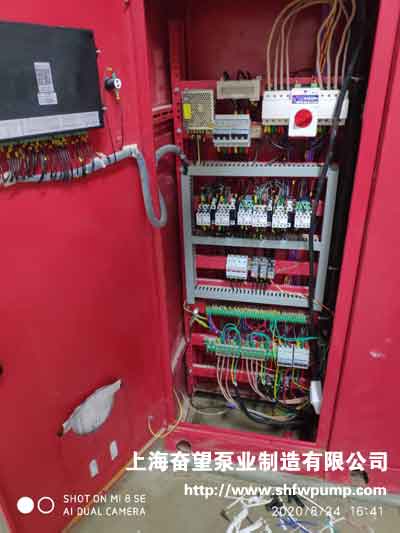 消防泵啟動(dòng)控制柜維修調(diào)試現(xiàn)場(chǎng)