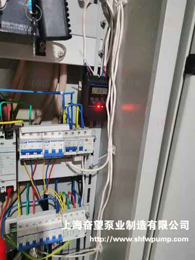 變頻控制柜加裝時控開關(guān)，調(diào)試控制柜